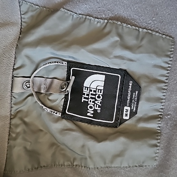The North Face Jacket - Picture 6 of 9